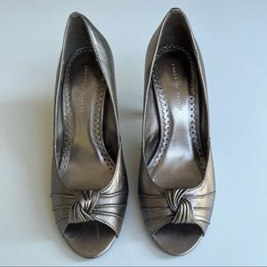 Roberto Vianni Bronze Leather Heels- size 7